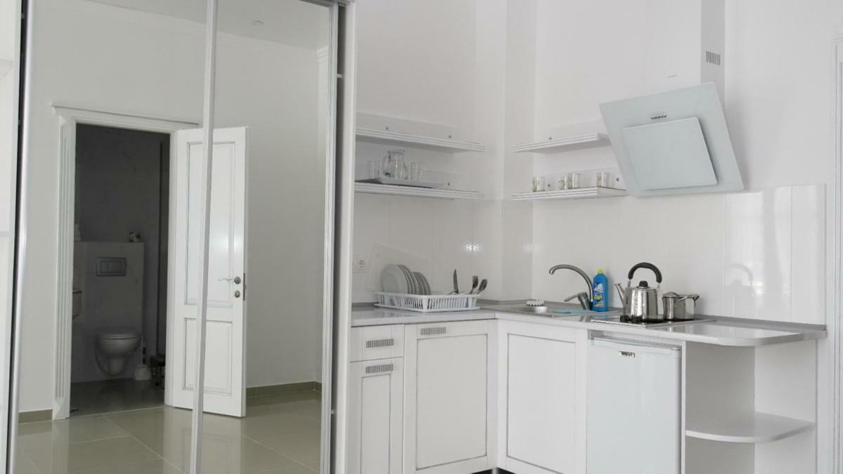 Мини-Отель Фаворит Апартаменты Satoka Exterior foto