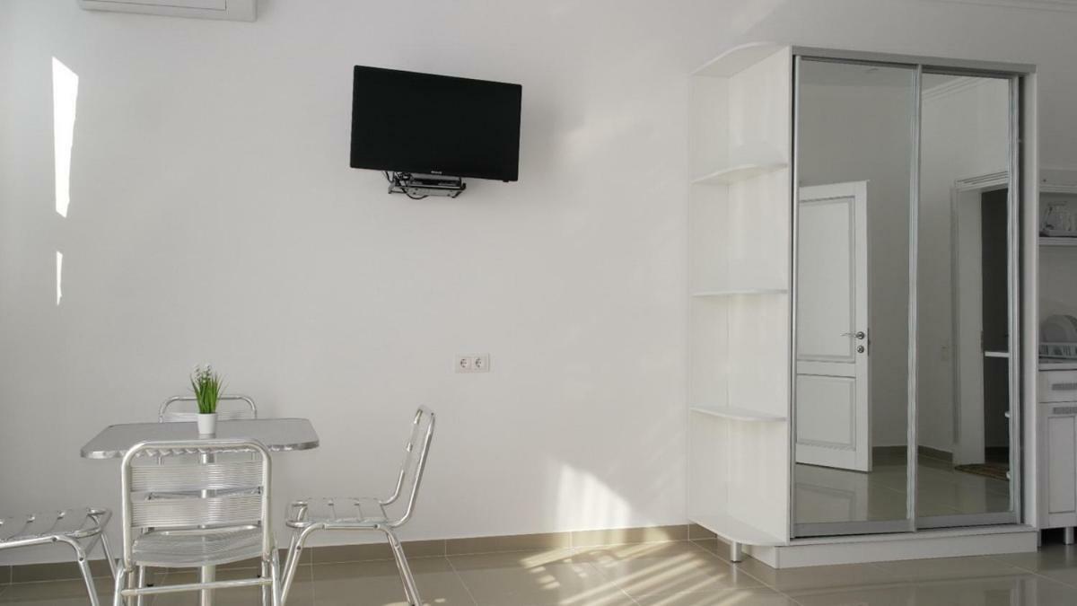 Мини-Отель Фаворит Апартаменты Satoka Exterior foto
