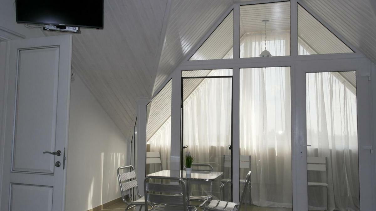 Мини-Отель Фаворит Апартаменты Satoka Exterior foto